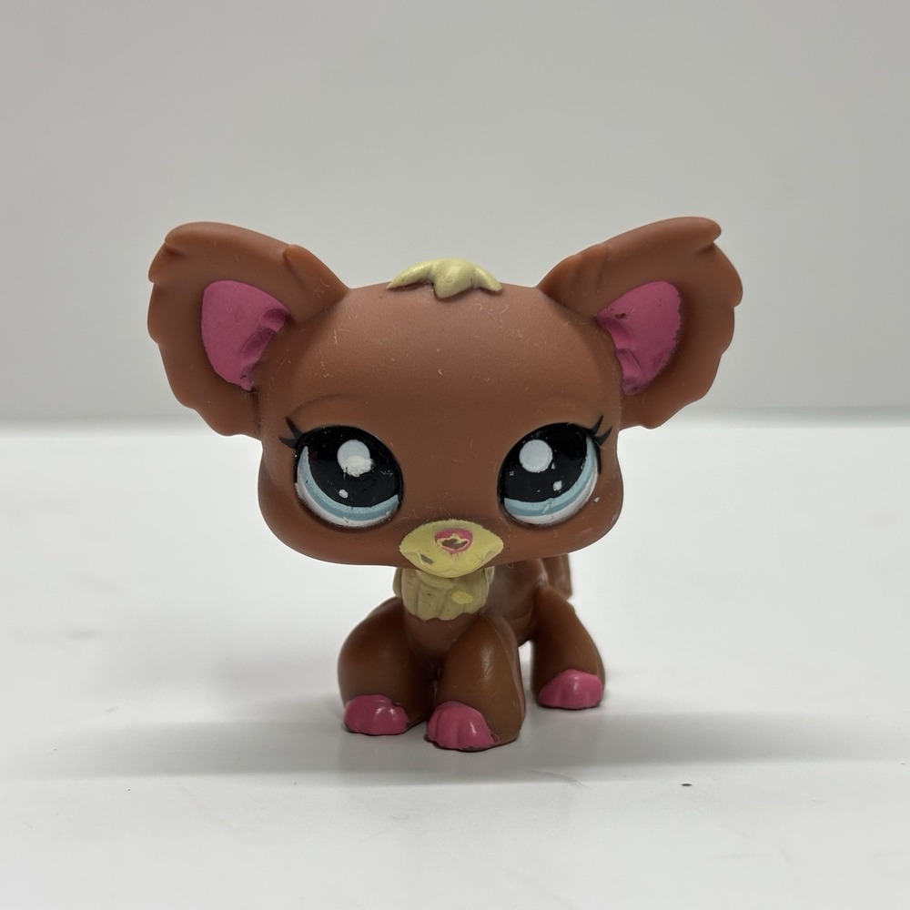 Littlest Pet Shop 2007 Brown Chihuahua #1623 LPS Pink Paws Blue Eyes